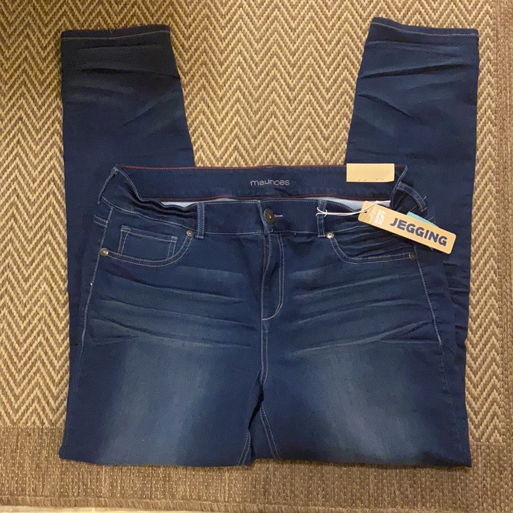 NWT- Maurices Denim Flex Jeggings (size 20)